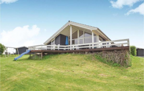 3 Bedroom Cozy Home In Glesborg in Glesborg